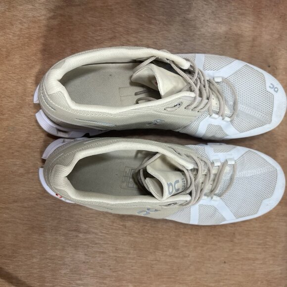 On Running Cloud Women Size 10 Running Shoes - Picture 8 of 9